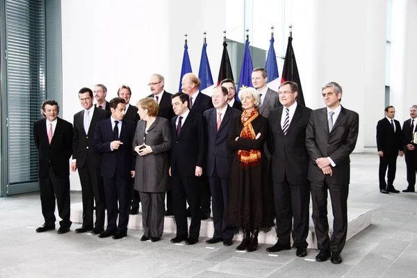 "Οικογενειακή φωτογραφία "πριν από τη συνεδρίαση του Γερμανο-γαλλικού Συμβουλίου — Φωτογραφία Αρχείου