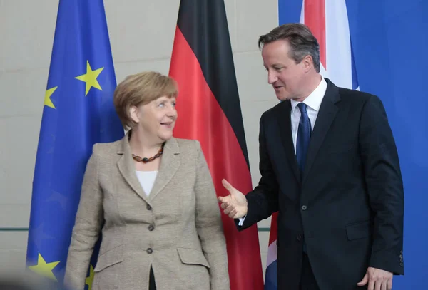 Kanzlerin angela merkel, britischer premier david cameron — Stockfoto