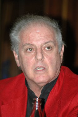 Daniel Barenboim on pressconferention 