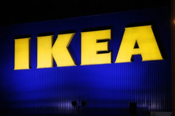 Logo of the brand "IKEA", Berlin. — Stock Photo, Image