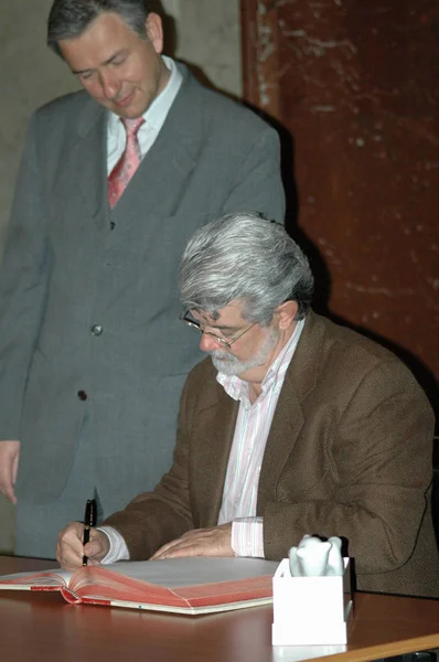 Sindaco Klaus Wowereit con George Lucas — Foto Stock