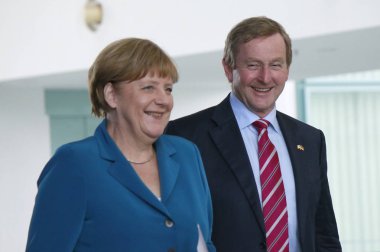 Angela Merkel ve Enda Kenny