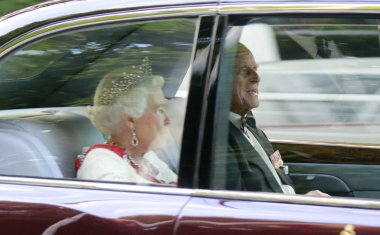 Kraliçe elizabeth II ve Prens philip, edinburgh Dükü