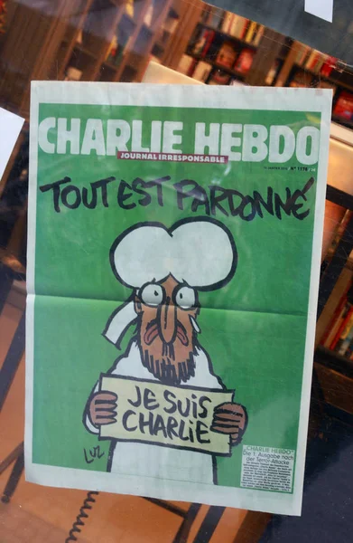 Portada de la revista satírica "Charlie Hebdo " — Foto de Stock