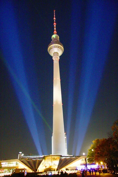 L'illuminé "Fernsehtum" à Berlin — Photo