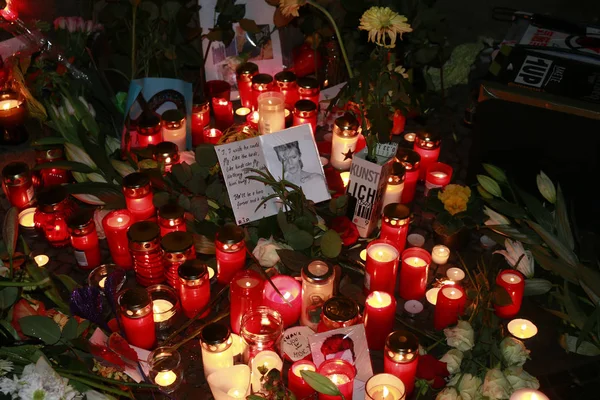 Жалоби за померлих поп-зірка Девід Боуї — стокове фото