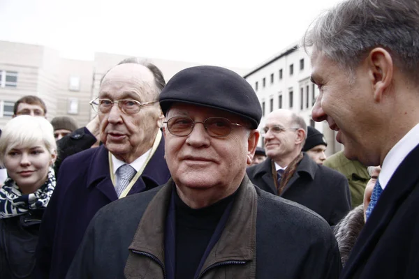 Hans-Dietrich Genscher, Michail Gorbachov en Berlín — Foto de Stock