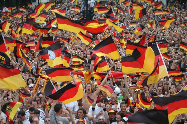 Любители немецкой команды — стоковое фото