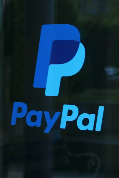 Logo Marke "PayPal", Berlin — Stock Photo, Image