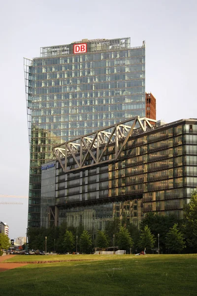 Sony Center, Potsdamer Platz, Berlín-Tiergarten . — Foto de Stock