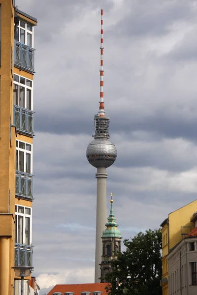 "Fernsehturm "(torre de televisión ) — Foto de Stock