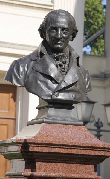 Статуя Карла Фридриха Фаша — стоковое фото