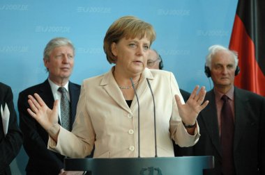 Angela Merkel, uluslararası akademiler Bilimler başkanı