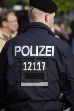 Mart 2014 - Berlin: yaklaşık bir polis ile bir sayı, Berlin.