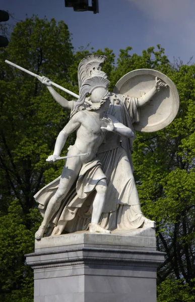 Sculptures on Schlossbruecke bridge — Stock Photo, Image