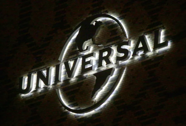 Logo dari merek "Universal " — Stok Foto