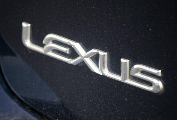  logo sign "Lexus"