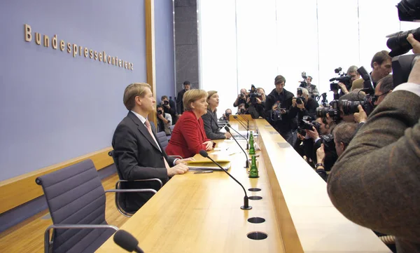 Angela merkel - Pressekonferenz — Stockfoto