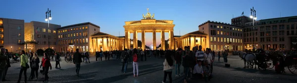 Panorama: brandenburger tor — Stockfoto