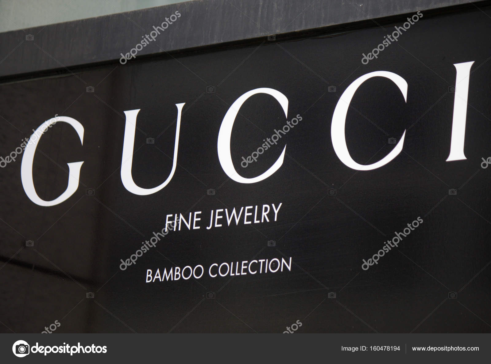 Omhyggelig læsning Selvrespekt salut Logo of brand "Gucci" – Stock Editorial Photo © 360ber #160478194