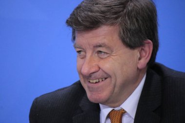 Ryder basın toplantısında adam