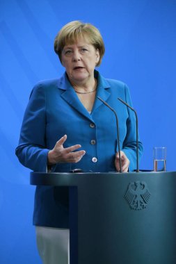 Alman ayrıcalığı Angela Merkel