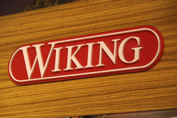 Логотип бренда "Wiking " — стоковое фото