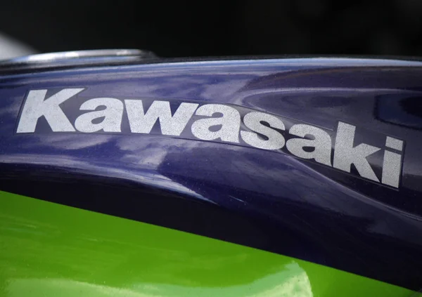 Zaloguj się logo "Kawasaki" — Zdjęcie stockowe