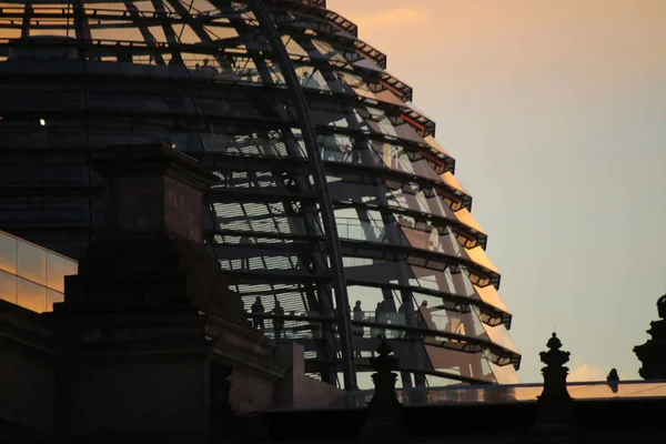 Kuppel des Reichstagsgebäudes — Stockfoto