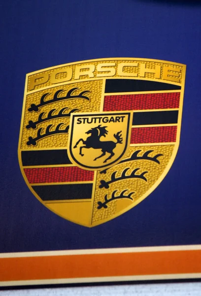 Логотип "Porsche " — стоковое фото