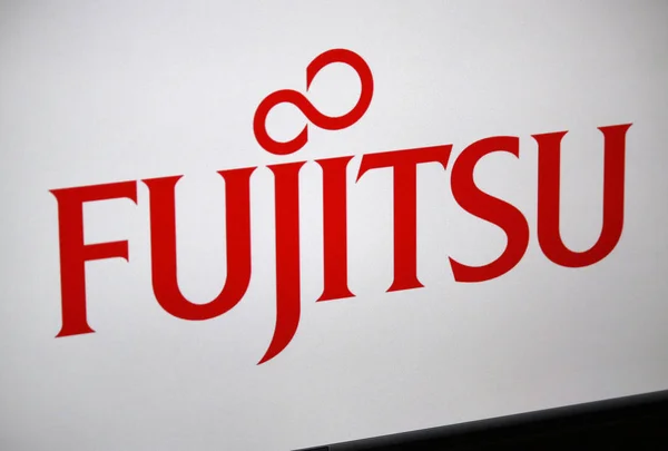 Přihlaste logo "Fujitsu" — Stock fotografie