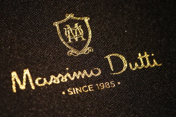 Logo van het merk "Massimo Dutti" — Stockfoto