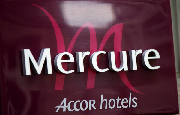 logo of brand "Mercure Accor Hotels"