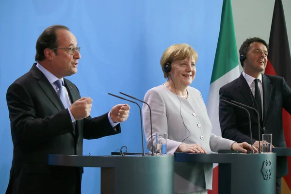 Francois Hollande, Canciller Angela Merkel, Matteo Renzi — Foto de Stock