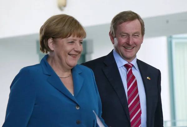 Angela Merkel ve Enda Kenny — Stok fotoğraf