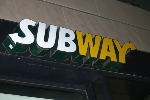 Logo dari merek "Subway " — Stok Foto