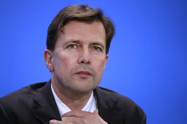Steffen Seibert basın toplantısında 