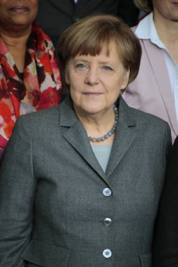 Alman ayrıcalığı Angela Merkel 