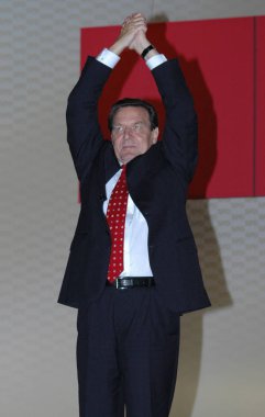 SPD lideri Gerhard Schroeder 