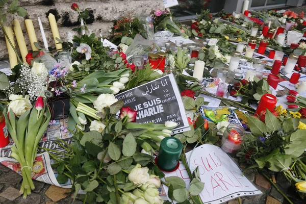 "Je suis Charlie "- żałoba — Zdjęcie stockowe