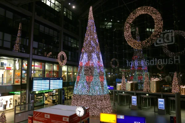 Vánoční strom v Berlíně. — Stock fotografie