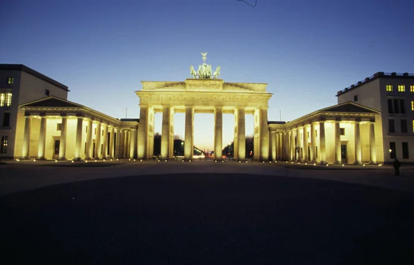 Brandenburgs port i Berlin — Stockfoto