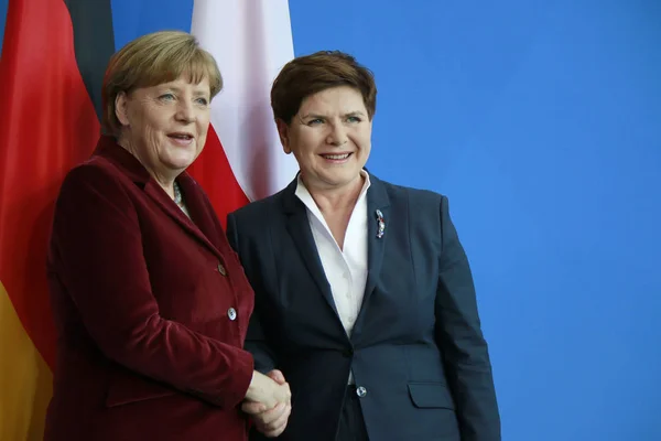 Beata Szydlo, Canciller Angela Merkel — Foto de Stock