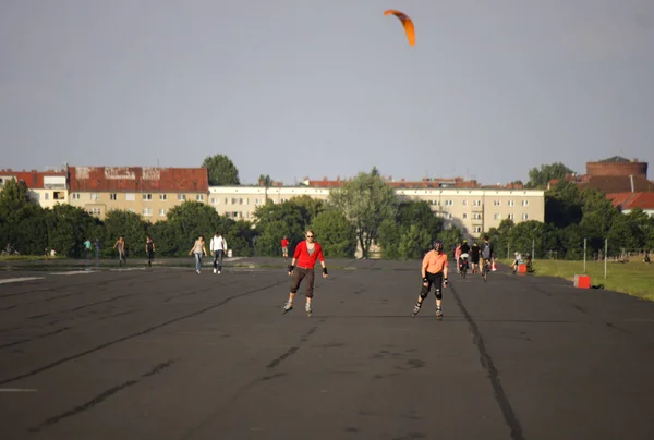 "Tempelhofer Feld", the former airport — Stock Photo, Image