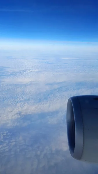 Panoráma: Felhő tenger, repülés. — Stock Fotó