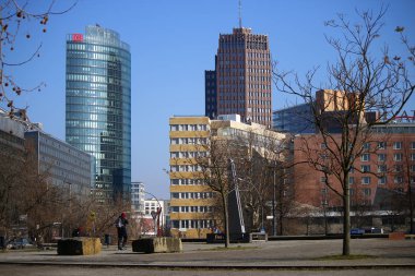 Potsdamer Platz gökdelenler