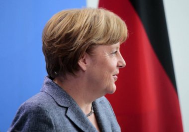 Alman ayrıcalığı Angela Merkel 
