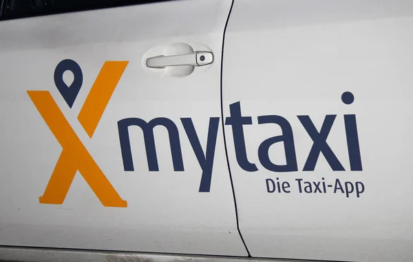 Logo van het merk "mytaxi" — Stockfoto