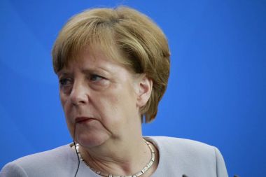 Alman ayrıcalığı Angela Merkel 
