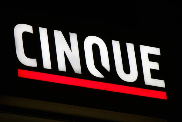 Signo del logotipo "Cinque " —  Fotos de Stock